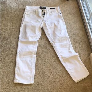 White denim Capri